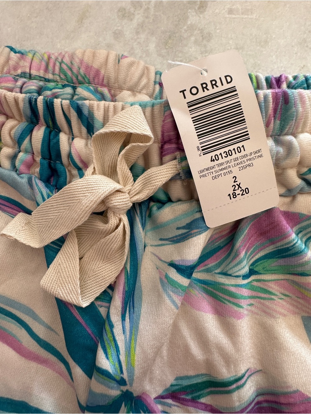 Torrid 2X Women's Terry Cloth Split Side Beach Short Leaf Pattern - Picture 3 of 11
